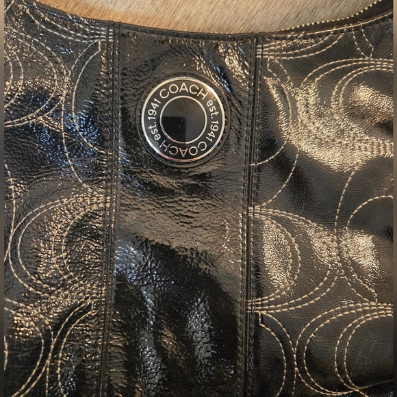 Coach black shiny dual straps hobo bag - Picture 2 of 5